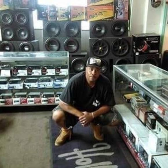 Meet your Posher, Mike - Picture 1 of 1